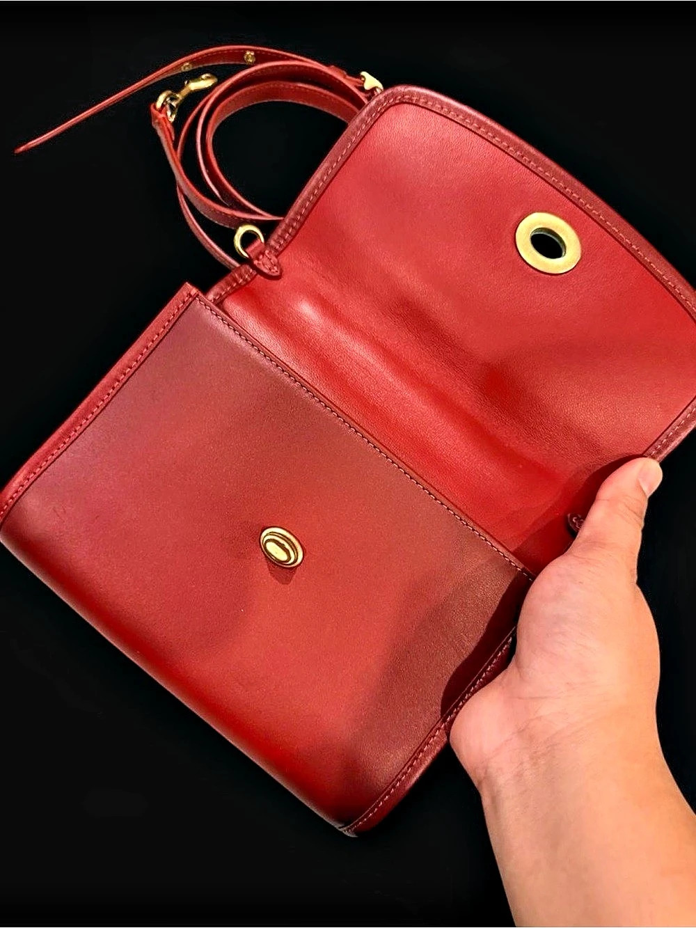 Limited Edition Release Coach Kip Turnlock Crossbody C3486 Red Sand/Canyon - Picture 3 of 6